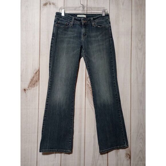 Levi's Jeans Ladies 8 Low Rise Bootcut Distressed - Picture 1 of 9
